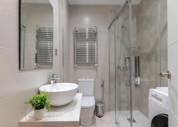 Recien Reformado Junto A Metro San Mames *