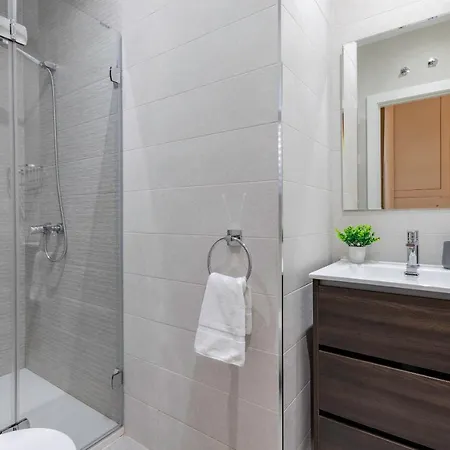 Recien Reformado Junto A Metro San Mames Apartment *