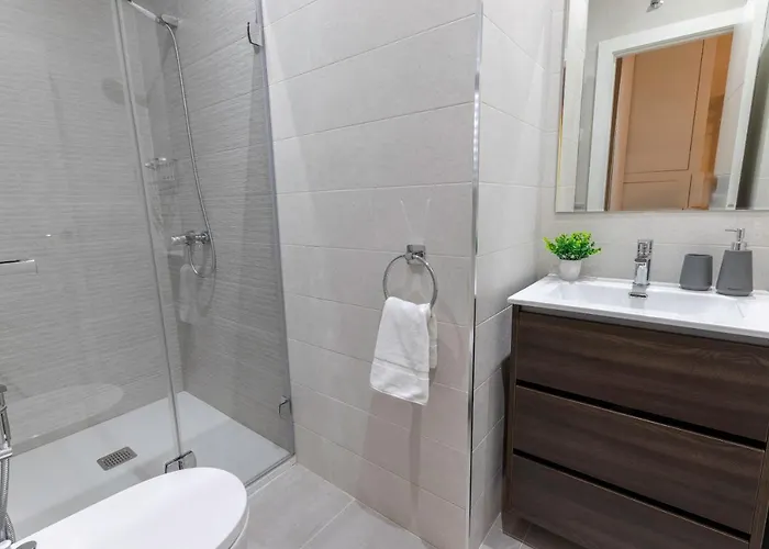 Recien Reformado Junto A Metro San Mames Apartment